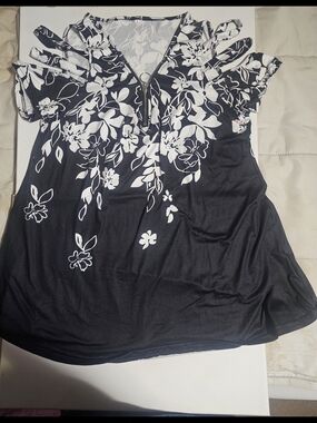 Women’s Black & White Floral Cold-Shoulder Top